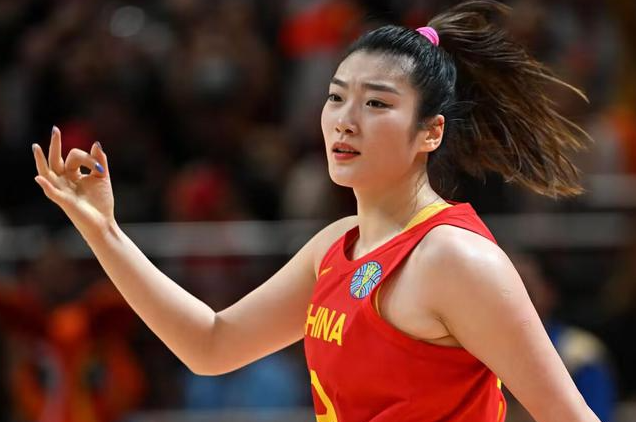 卫冕之路起步，中国女篮力战黎巴嫩女篮