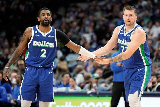 燃烧魂魄的对决！费城76人VS达拉斯独行侠，NBA常规赛